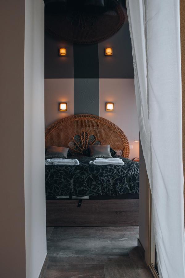 La Ronde Des Bois - Romance Et Bien Etre - Jacuzzi Privatif-Piscine-Patio Mellecey المظهر الخارجي الصورة
